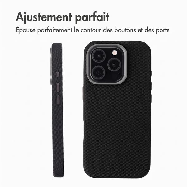 Accezz Coque arrière Mesh avec MagSafe Apple iPhone 15 Pro - Noir
