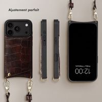 Selencia Coque de télephone Nova Croco avec cordon et porte-cartes Apple iPhone 18 Pro / 17 Pro - Choco Brown