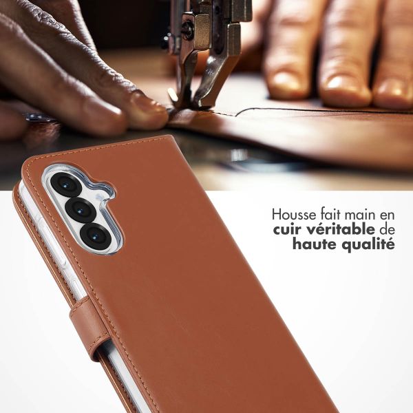 Selencia Étui portefeuille en cuir véritable Samsung Galaxy A36 / A56 - Marron clair