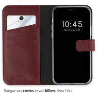 Selencia Étui portefeuille en cuir véritable Apple iPhone 13 - Burgundy
