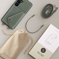 Selencia Coque de télephone Sera avec cordon et porte-cartes enveloppe Samsung Galaxy S24 - Sage Green