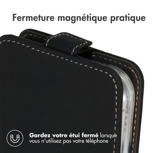 Accezz Étui à rabat Apple iPhone 16 - Noir