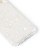 iDeal of Sweden Coque Pearlized Apple iPhone 17e / 16e / 15 / 14 / 13 - Blanc