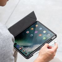 Uniq Étui Moven Apple iPad 11 (2025) 11 pouces A16 / iPad 10 (2022) 10.9 pouces - Charcoal