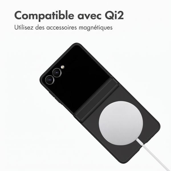 Accezz Color Backcover avec MagSafe et support à anneau Samsung Galaxy Z Flip 8 - Noir