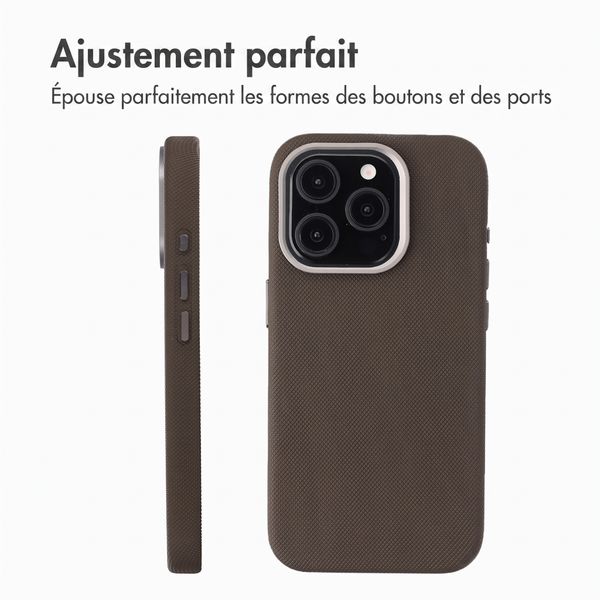 Accezz Coque arrière Mesh avec MagSafe Apple iPhone 15 Pro - Marron