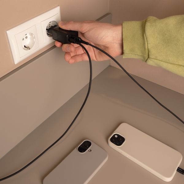 imoshion Wall Charger - Chargeur - Connexion USB-C et USB - Power Delivery - 20 Watt - Noir