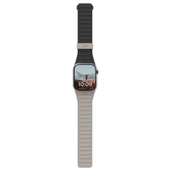 UAG Bracelet Pathfinder réversible en silicone Apple Watch | 44/45/46/49 mm - Black Titanium