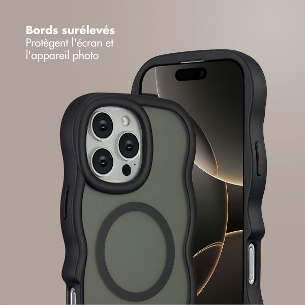 Selencia Coque arrière Wavy avec MagSafe Apple iPhone 16 Pro Max - Noir