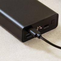 imoshion Ultra Series Aluminium Batterie externe 20.000 mAh - Charge rapide jusqu'à 33 watts - Black