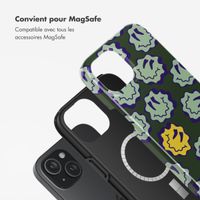 Selencia Coque arrière Vivid avec MagSafe Apple iPhone 15 - Wavy Smiley Green