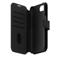 CARE by PanzerGlass Étui de télephone portefeuille Tango 2 en 1 avec MagSafe Apple iPhone 17e / 16e - Black