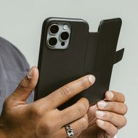 Nomad Étui de télephone portefeuille Modern Leather Folio Apple iPhone 16 Pro Max - Noir