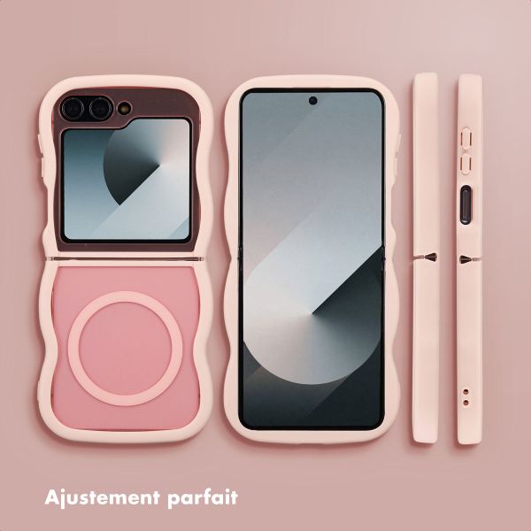 Selencia Coque arrière Wavy avec MagSafe Samsung Galaxy Z Flip 6 / Flip 7 FE - Soft Pink
