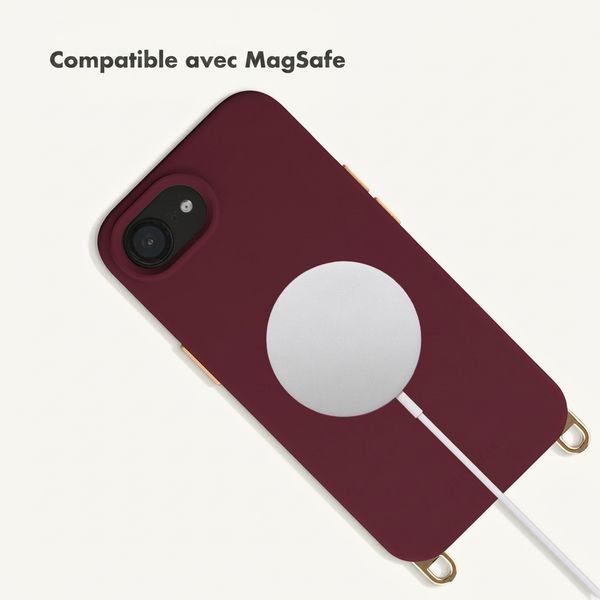 Selencia Coque arrière Rivièra avec MagSafe avec crochets amovibles Apple iPhone 17e / 16e - Bold Burgundy