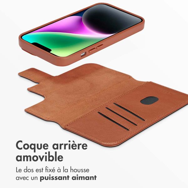 Accezz Étui de télephone portefeuille en cuir 2-en-1 avec MagSafe Apple iPhone 14 - Sienna Brown