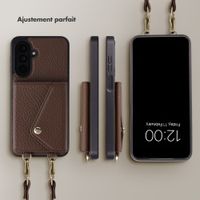 Selencia Coque de télephone Sera avec cordon et porte-cartes enveloppe Samsung Galaxy A18 / A17 / A26 - Chocolate Brown
