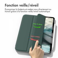 imoshion Magnetic etui de téléphone portefeuille Apple iPad Pro 13 (2025) M5 / (2024) M4 - Vert foncé