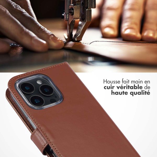 Selencia Étui portefeuille en cuir véritable Apple iPhone 16 Pro - Marron clair