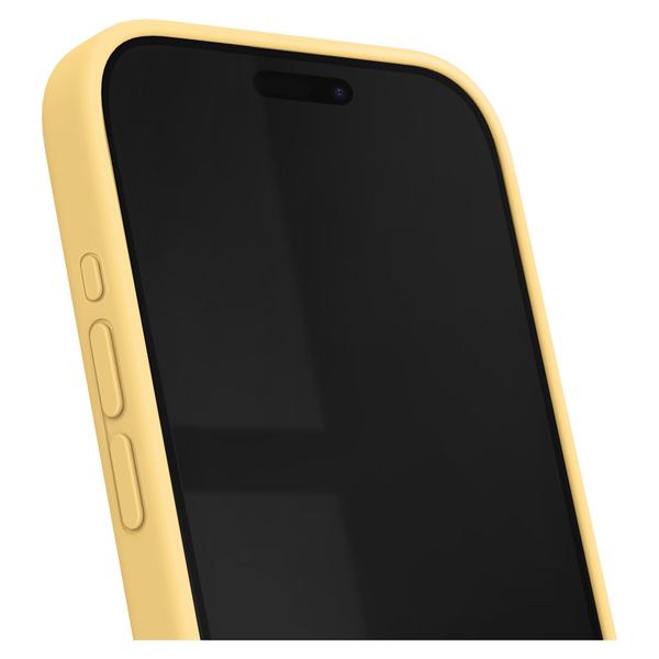 iDeal of Sweden Coque en silicone avec MagSafe Apple iPhone 15 Pro - Soft Lemon