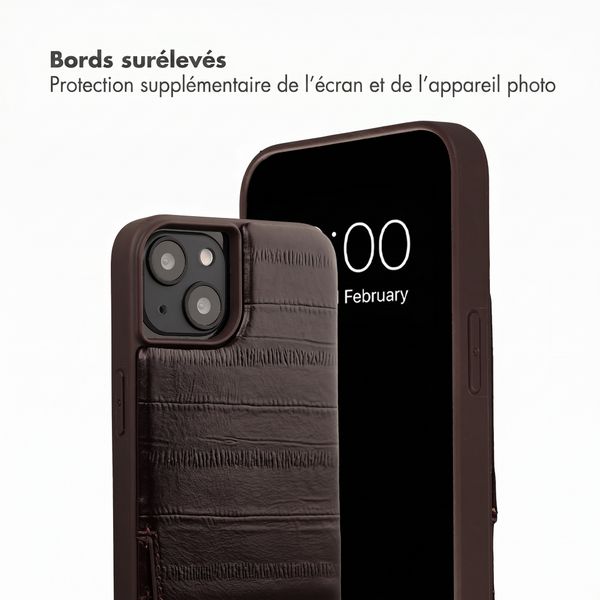 Selencia Nova coque arrière en cuir véritable avec porte-cartes Apple iPhone 14 / 13 - Dark Chocolate