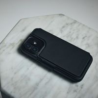 Decoded Portefeuille détachable 2 en 1 en cuir MagSafe Apple iPhone 17 Pro Max - Navy Shadow