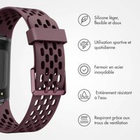 imoshion Bracelet sport en silicone avec boucle Fitbit Charge 5 / 6 - Rouge foncé