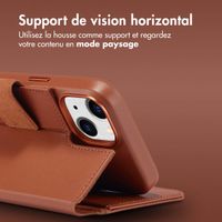 Accezz Étui de télephone portefeuille en cuir 2-en-1 avec MagSafe Apple iPhone 14 - Sienna Brown