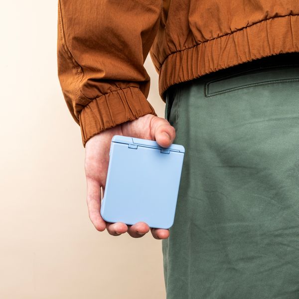 imoshion Color Backcover avec support Samsung Galaxy Z Flip 8 - Bleu clair