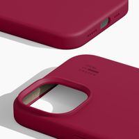 iDeal of Sweden Coque Silicone Apple iPhone 17e / 16e / 15 / 14 / 13 - Cranberry