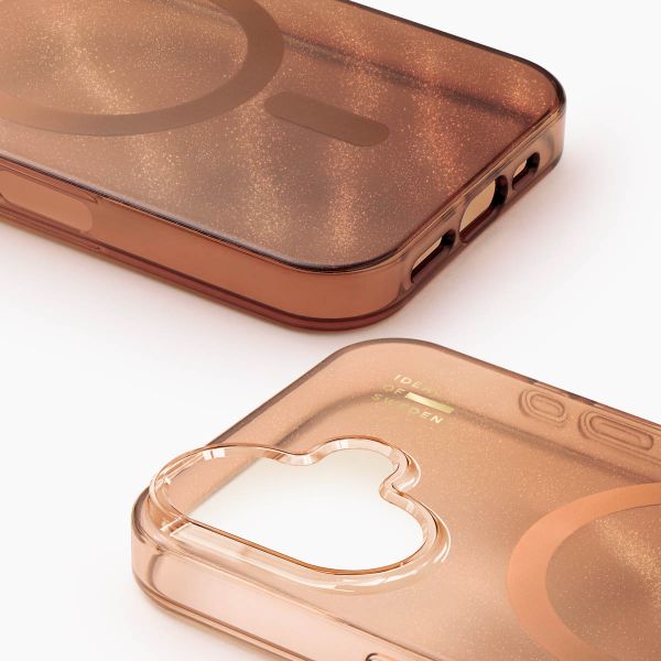 iDeal of Sweden Coque Clear MagSafe Apple iPhone 16 - Mocha Mousse