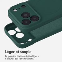 imoshion Coque Couleur avec MagSafe Apple iPhone 18 Pro Max / 17 Pro Max - Vert foncé