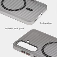 Accezz Coque arrière Lite avec MagSafe | Fluted | Samsung Galaxy S25 - Noir