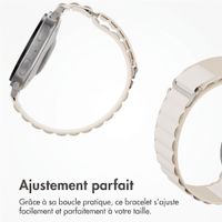 Accezz Bracelet en nylon Alpine Samsung Galaxy Watch 9 (40/44mm) / Watch 8 (40/44mm) / Classic (46mm) - Lumière stellaire
