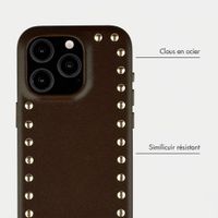Selencia Coque arrière Studs avec MagSafe Apple iPhone 15 Pro - Cacao Crush