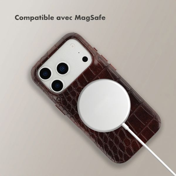 Selencia Coque arrière Croco avec MagSafe Apple iPhone 17 Pro Max - Choco Brown