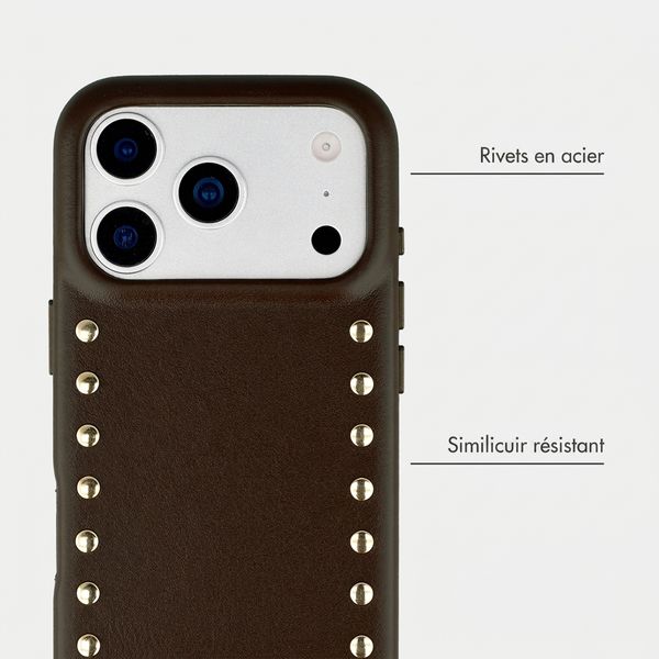Selencia Coque arrière Studs avec MagSafe Apple iPhone 17 Pro Max - Cacao Crush