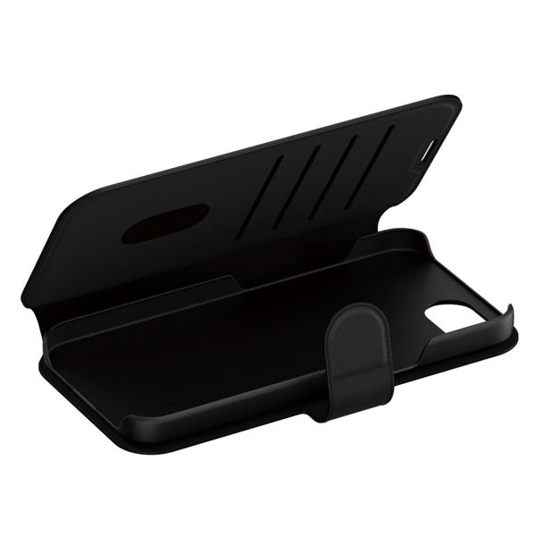 CARE by PanzerGlass Étui de télephone portefeuille Tango 2 en 1 avec MagSafe Apple iPhone 17e / 16e - Black