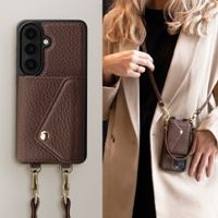 Selencia Coque de télephone Sera avec cordon et porte-cartes enveloppe Samsung Galaxy S26 - Chocolate Brown