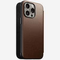 Nomad Étui de télephone portefeuille Modern Leather Folio Apple iPhone 15 Pro Max - Marron