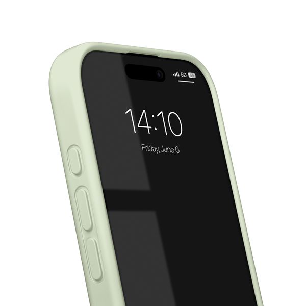 iDeal of Sweden Coque en silicone avec MagSafe Apple iPhone 16 Pro - Sage Green