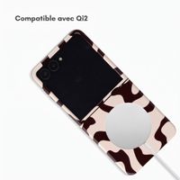 Selencia Coque arrière Vivid avec MagSafe Samsung Galaxy Z Flip 8 - Art Wave Black