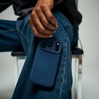 Decoded Coque en silicone MagSafe Apple iPhone 17 Pro - True Navy
