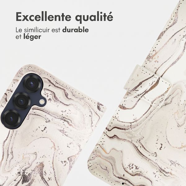 imoshion Étui de télephone portefeuille Design Samsung Galaxy S25 - Sandy Marble