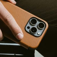 Nomad Étui de télephone portefeuille Modern Leather Folio Apple iPhone 16 Pro - English Tan