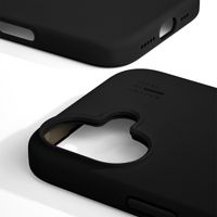iDeal of Sweden Coque Silicone Apple iPhone 16 - Noir
