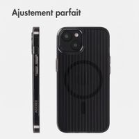 Accezz Coque arrière Lite avec MagSafe | Fluted | Apple iPhone 14 - Noir