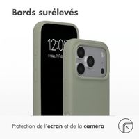 Accezz Coque Liquid Silicone avec MagSafe Apple iPhone 18 Pro Max / 17 Pro Max - Cooper Green
