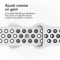 imoshion Bracelet Sport⁺ en silicone Apple Watch | 44/45/46/49 mm - Taille S/M - White / Black