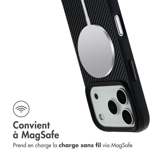 imoshion Rugged Hybrid Carbon Case avec MagSafe Apple iPhone 17 Pro Max - Noir